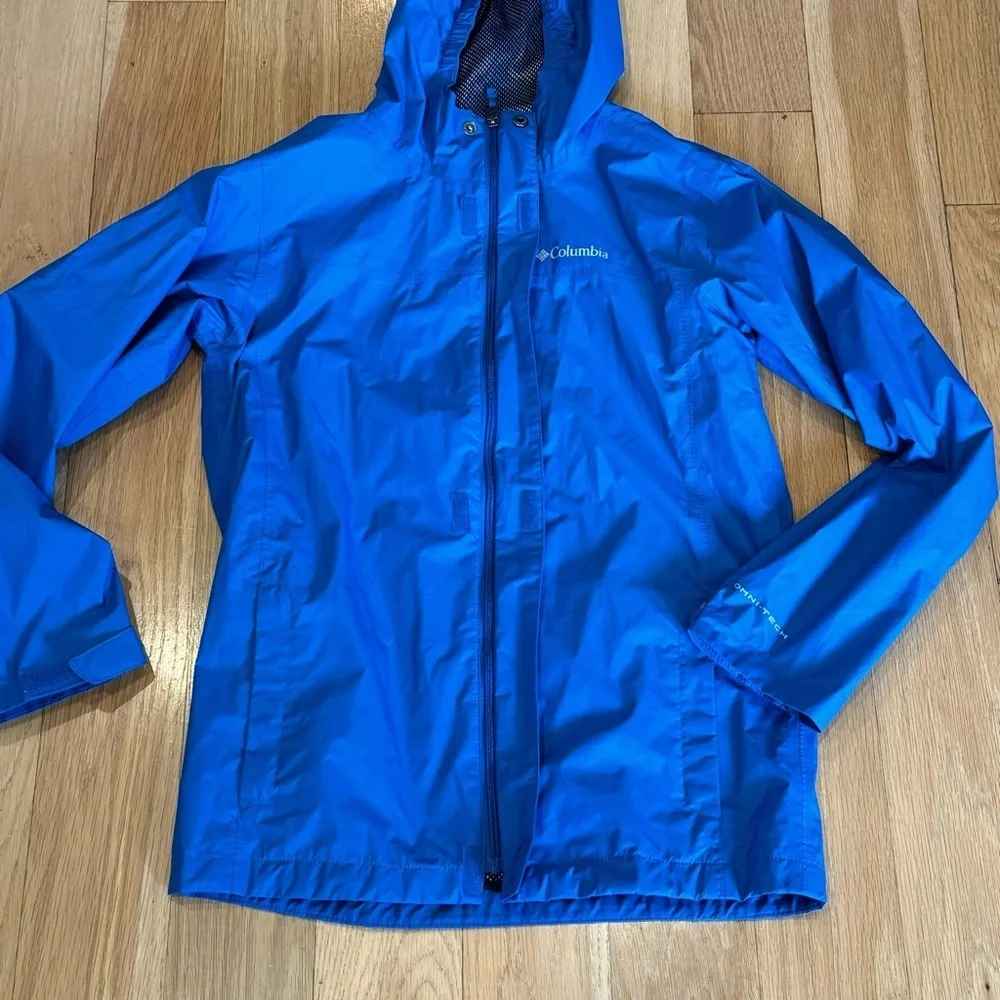 Columbia Omni-Tech Vibrant Blue Jacket, youth Large